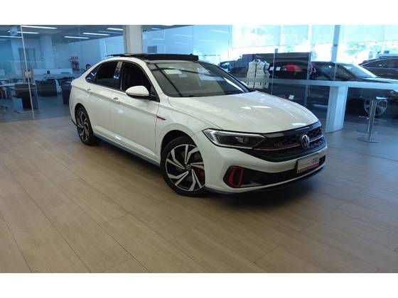 VOLKSWAGEN JETTA 2.0 350 TSI GASOLINA GLI DSG